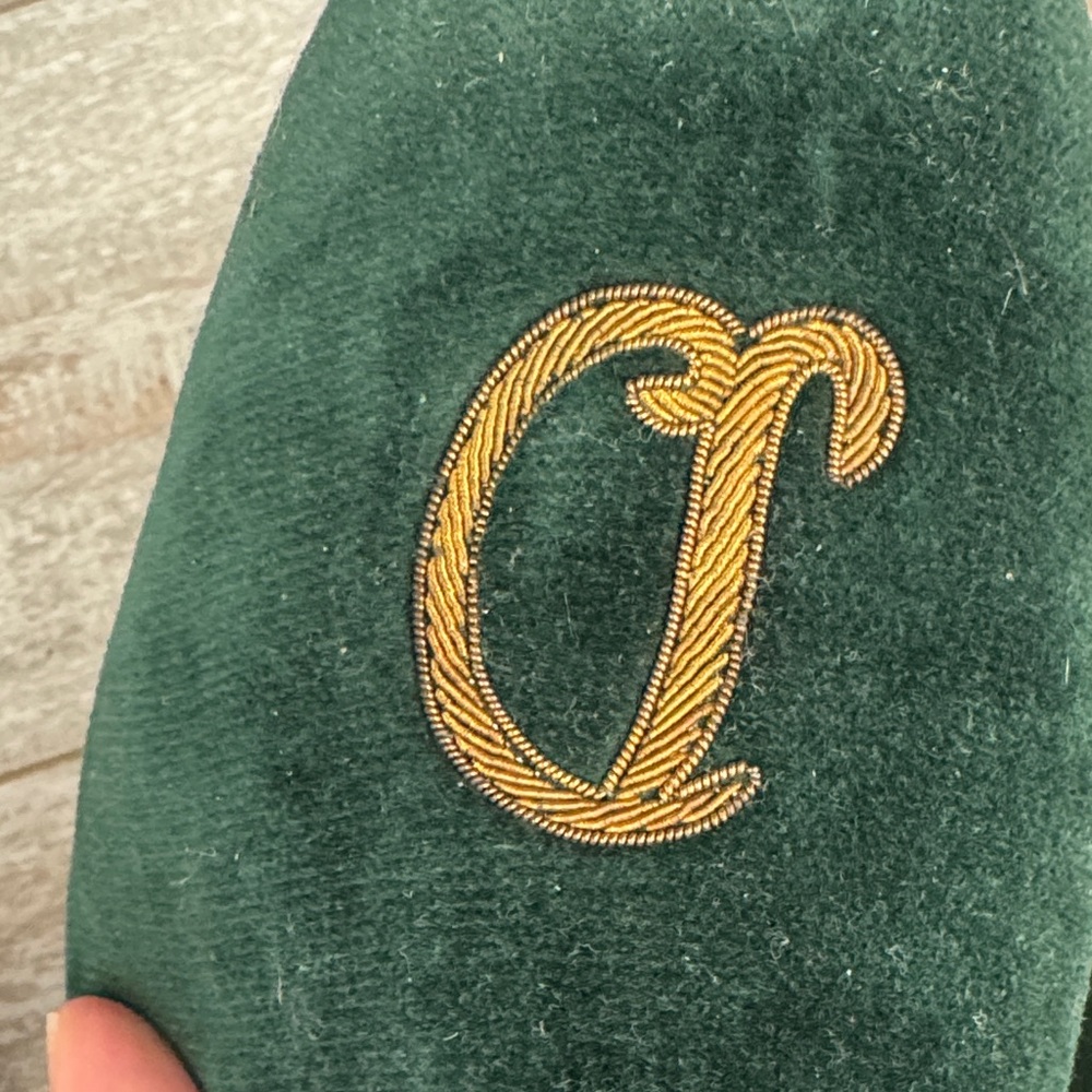 Sulka Green Velvet Slippers w/ Gold  Embroidered 'D’  Sz: 7.5 Made in England - Picture 7 of 7